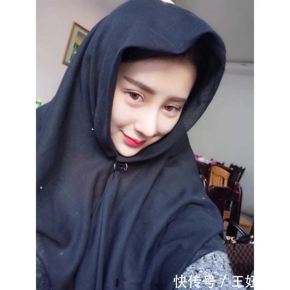 又一位名叫“马蓉”的女子现身,发出大量照片,可怜了男友