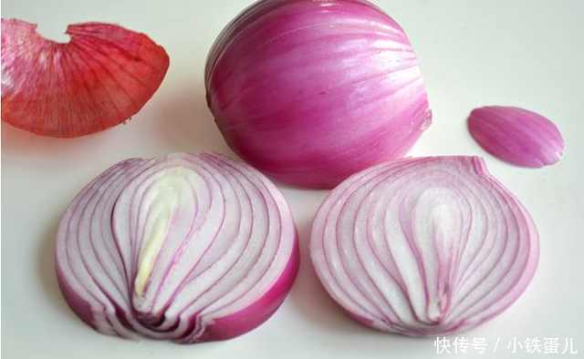 保洁阿姨说窗户玻璃这样擦,常年干净明亮下雨