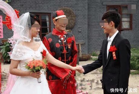 新婚之夜老婆陪嫁箱子散发恶臭，打开后，宾客全被吓跑了