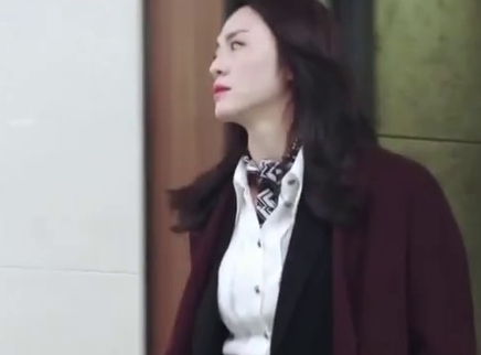 娱乐急先锋 《都挺好》编剧现场喊话道歉