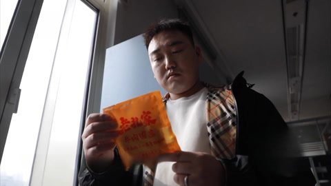 非你莫属2026 一张饼让两颗漂泊的心找到归处 命运相逢助力饼店红火