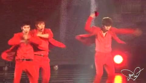 2PM Beautiful 武道馆演唱会 主峻秀 饭拍版 12/05/25-2PM