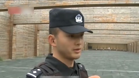 法治中国60分 特警实训帅出天际 博士线上答辩遇停电求助民警