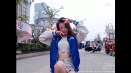 舞者滢滢 第一季 滢滢银行门口性感热舞《Why》身材很棒