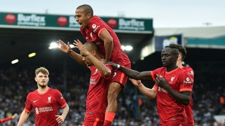 英超-萨拉赫百球 马内破门 利物浦3-0客胜利兹联