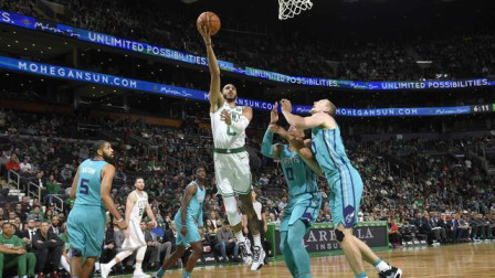 NBA流言收割机 塔图姆20分沃克首秀，绿军17分逆转胜黄蜂