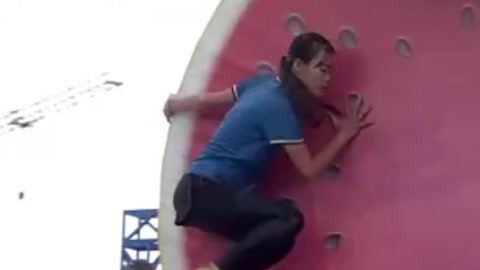 男生女生向前冲第十季 娇小女子稳扎稳打登高台 椰子姐绝活砍三刀引惊呼