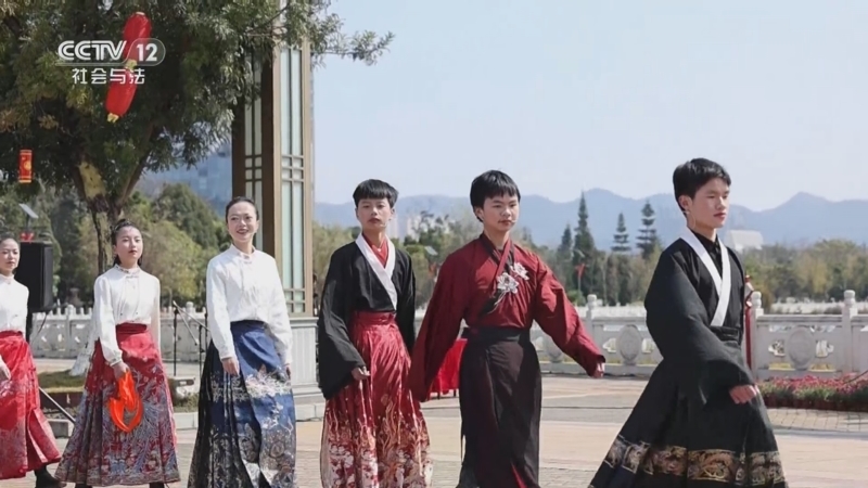 道德观察 《道德观察(日播版)》 20250228 破茧春节（下）