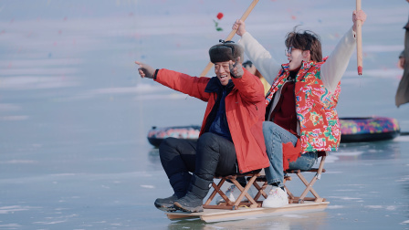 活力老年团来袭，员工卖力整活儿花式服务！