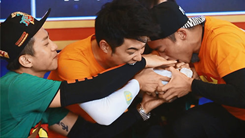 奔跑吧兄弟第一季 第三期：baby素颜曝光邓超被咬