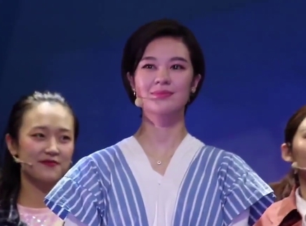 歌手多看点 2018 郁可唯音乐剧谢幕鞠躬感谢观众