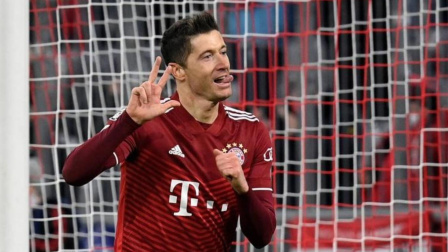 记者：巴萨准备送上5000万欧报价，希望拜仁考虑卖莱万