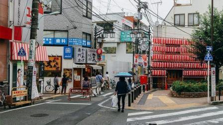 为什么日本大街上都不卖早餐? 难道日本人都不吃早餐吗?