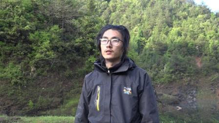极限生存&middot;遗弃的村落 夜晚的寒冷使多数人抽筋颤抖 石头体力不支申请退赛