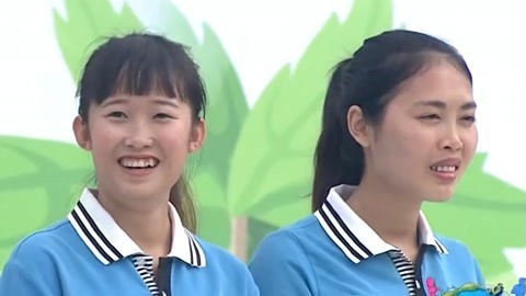 女子首关意外踩空遗憾落水 小分队齐冲关并登顶