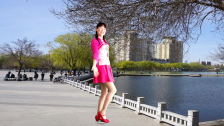 广场舞《带你披上婚纱》一个人也能跳的这么好看