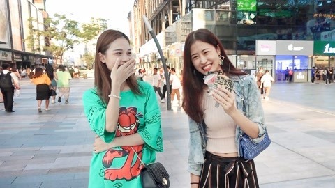 超级路人甲 男友管得太宽怎么办？