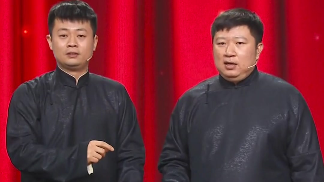 群英会 周培岩王春阳搞笑演绎相声《路上》 现场笑声不断