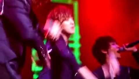 IU kiss&cry Neverland 翰林艺高公演 主Kevin饭拍版 11/11/05-U-Kiss (UKiss)