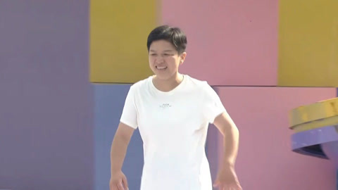 男生女生向前冲第17季 老乡鸡经理冲关稍紧张 体育老师前行稳扎稳打