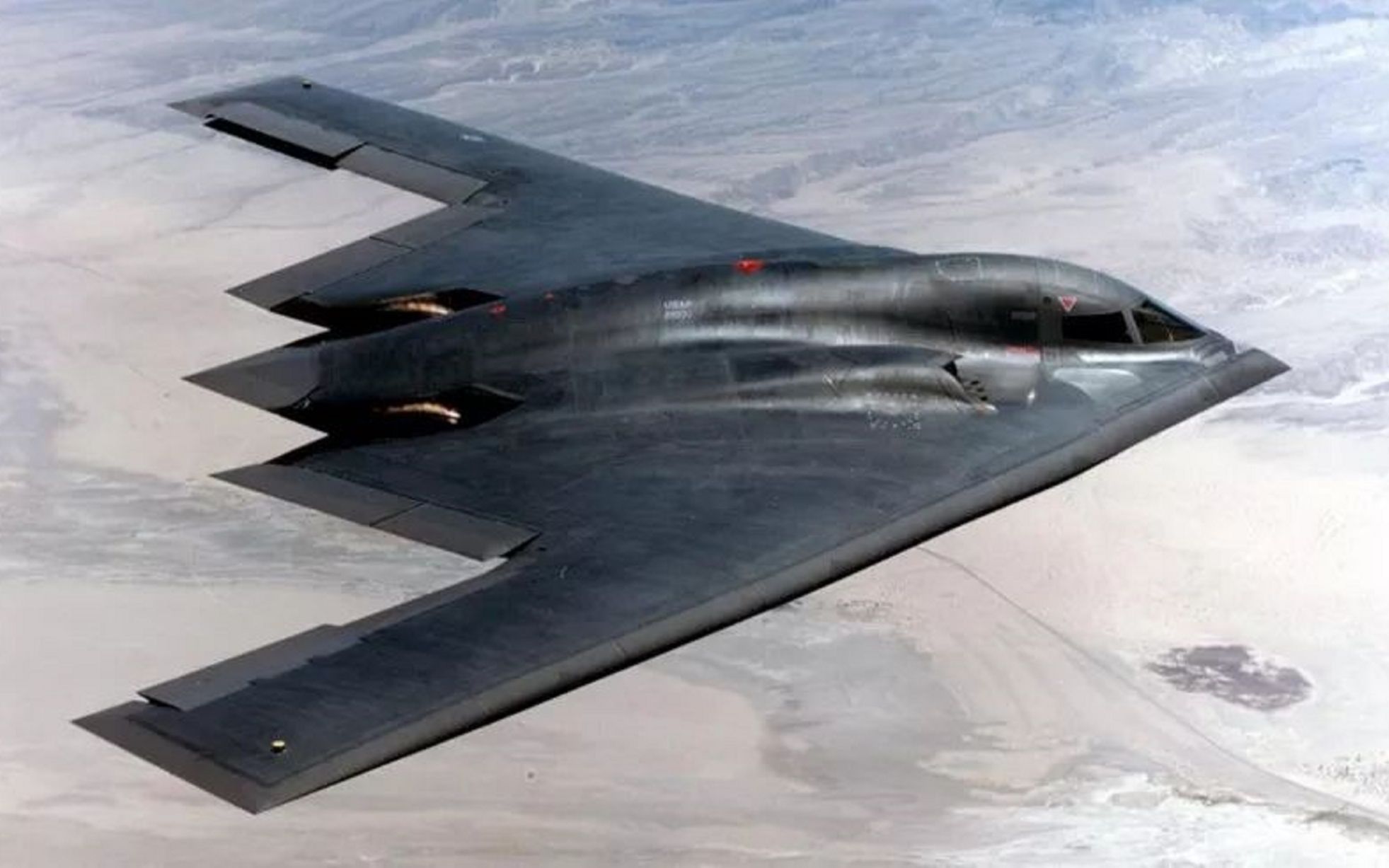 高空中幽灵，B－2隐身轰炸机