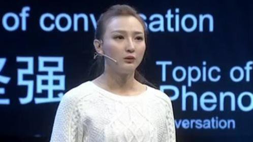故事中国 周末版 自卑症治疗老师兼职“淘女郎”被选中与马云纳斯达克敲钟