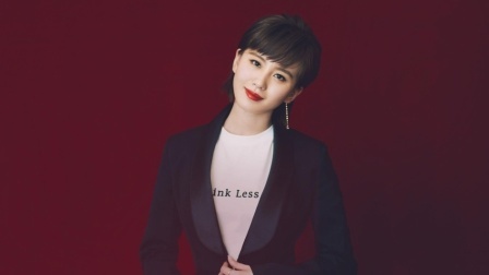 土豆娱乐快报 2018 1月 拍照被夸“美死了” 刘诗诗破功大笑反撩 180129