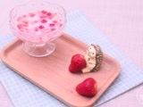 美&middot;食 草莓鲜奶果冻