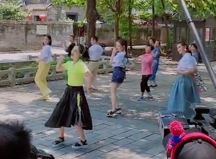 妻子的浪漫旅行4 PDvlog PDvlog第16期：妻子团跳女团舞