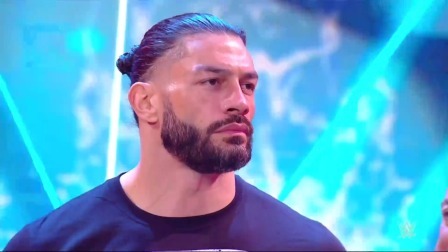 WWE SD1117期回放:比莉凯史诗级乱入，欧文斯罗门伦斯约架王室决战