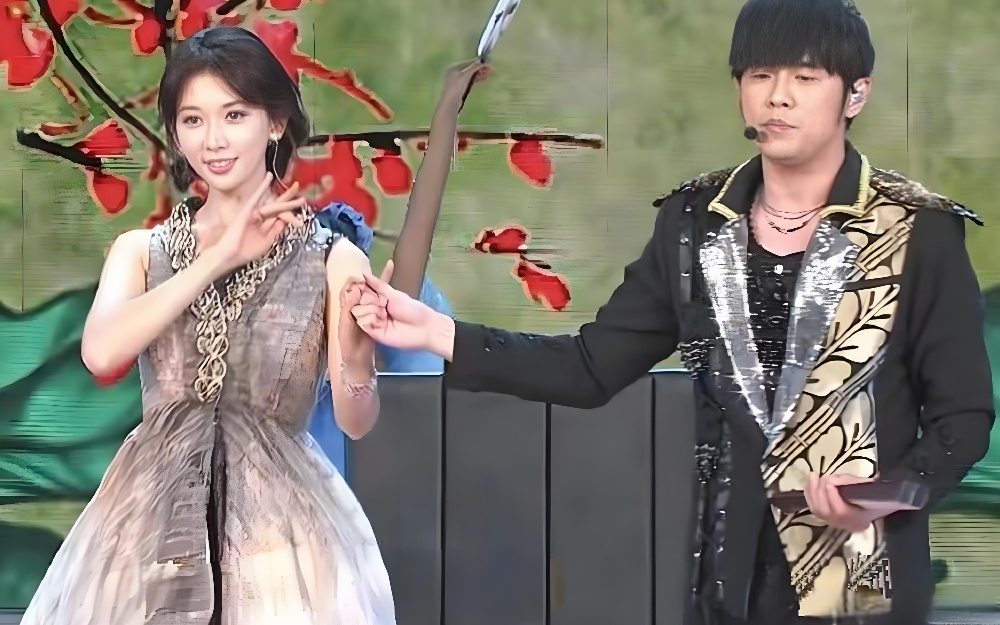 周杰伦林志玲携手演绎《兰亭序》