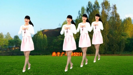 母亲节广场舞《想妈妈》儿时温馨的画面，历历在目
