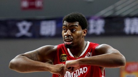 CBA 18/19赛季 浙江VS青岛第一节：青岛首节表现平平，浙江33-20力压青岛