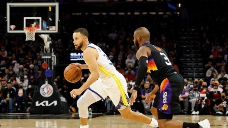 2021-2022赛季NBA集锦 圣诞大战勇士116-107战胜太阳，库里33+6