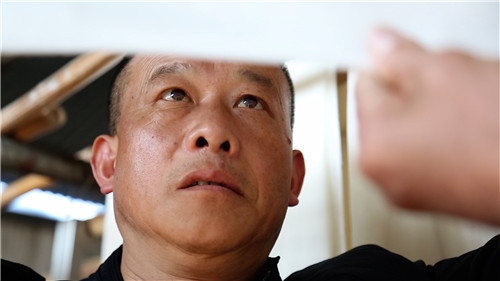 致富经 [致富经]6万元起步 老实男人靠一碗小吃扯出1300万 20190320
