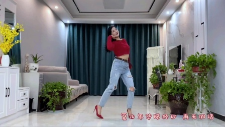 青青世界广场舞 午休时刻跳一曲《天涯落花DJ》感觉挺好
