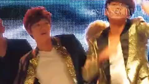 IU kiss&cry 好欺负吗 京畿道Happy Time公开放送 主秀铉 饭拍版 12/05/06-U-Kiss (UKiss)
