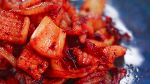 香辣过瘾孜然炒鱿鱼！