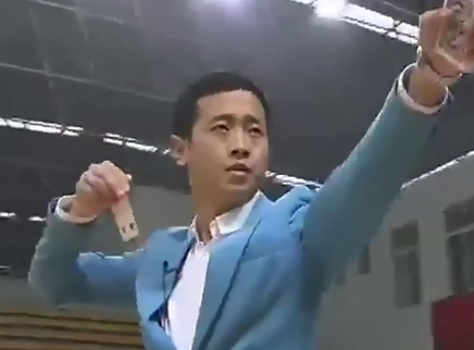 谁与争锋 第二季 飞牌王子VS神鞭大侠