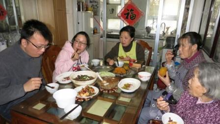 为什么女婿第一次上门 只给盛半碗米饭？