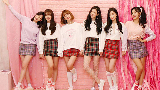 Oh My思密达 Apink携新曲《%%》回归