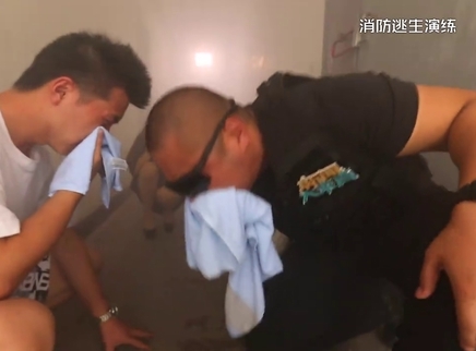 新闻大求真 高楼发生火灾如何逃生？