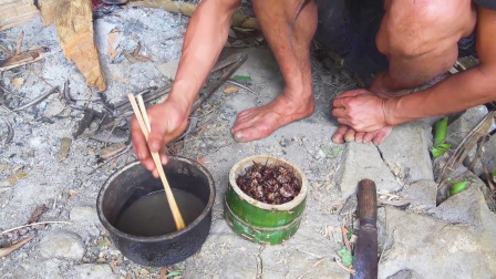 原始丛林人苏门答腊 第二季 高端的食材，往往只需要最简单的烹饪，干了一碗太香了