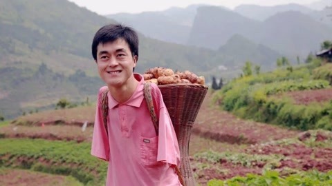 涨健识 无臂小伙开网店年挣百万