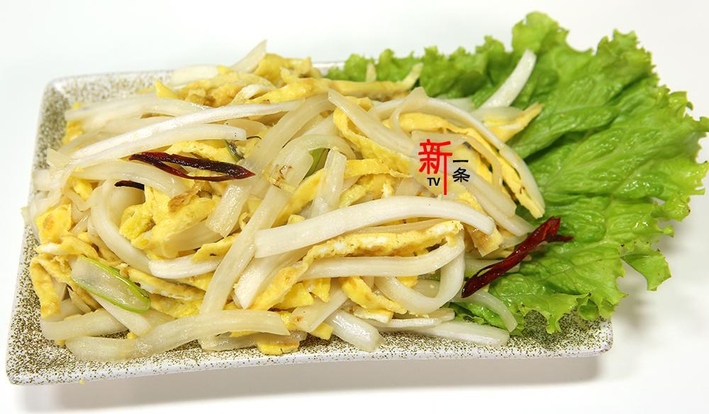 新一条美食 白菜搭上鸡蛋还可以如此美味，新一条5分钟白菜鸡蛋快炒