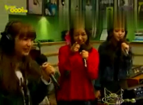 IU kiss&cry My My (Kiss The Radio)-A Pink