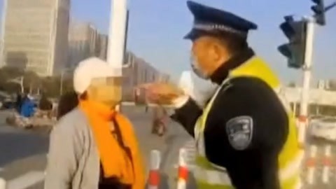 法治中国60分 大风吹落玻璃 楼下小车遭殃