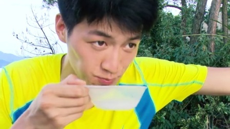 极限生存 2015 暖男留下食物自愿流放