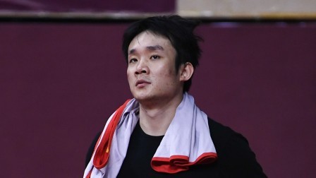 丁彦雨航留新疆康复，已能完成负重60kg深蹲