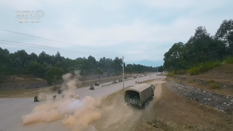 军武零距离 《军武零距离》 20260817 运输尖兵